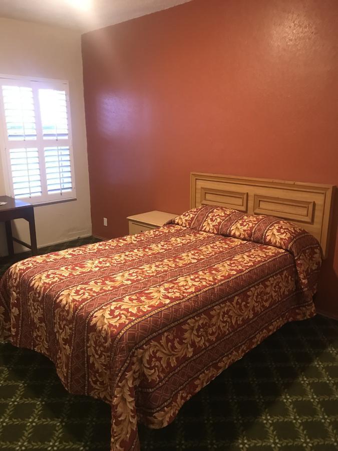 West Inn, Hollywood - La Los Ángeles